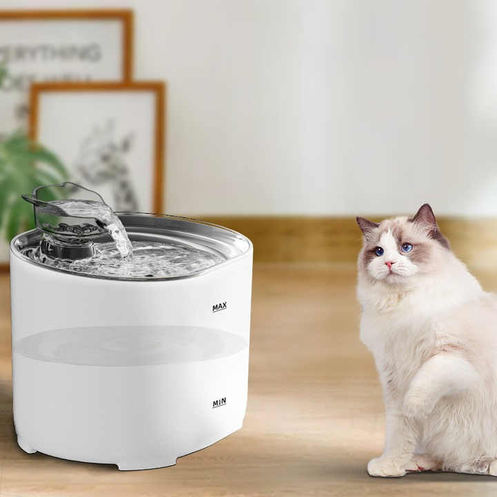 Intelligent Cats & Dogs Fountain Pro: Motion-Activated Flow, 180° Detection & 2L Circulation System - Low Energy & Dishwasher Safe